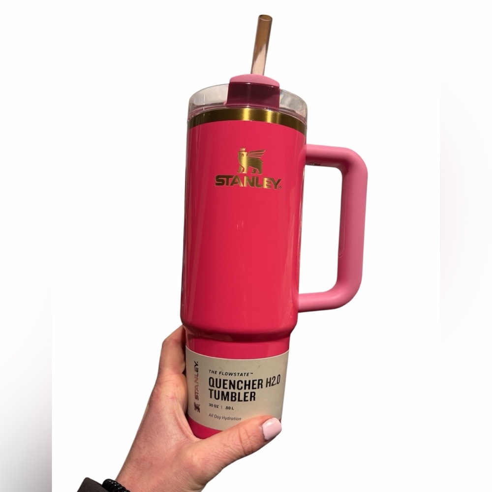 Stanley Pink Quencher H2.0 Tumbler with Handle